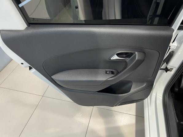 Volkswagen Polo V Рестайлинг с пробегом 2016 года, цена 739 000 рублей, 187000 км, седан, Автокод Объявления