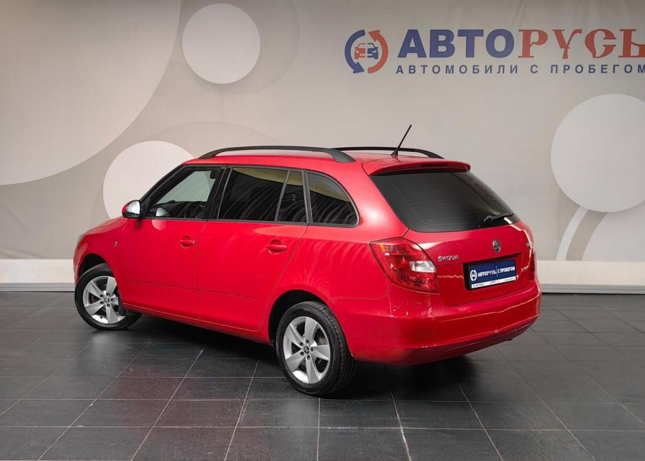 Skoda Fabia II Рестайлинг Москва  - изображение 2