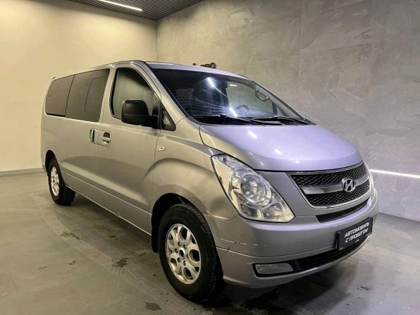 Hyundai Grand Starex I с пробегом 2015 года, цена 1 599 000 рублей, 295713 км, минивэн, Автокод Объявления