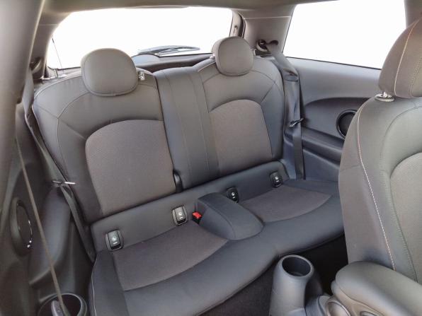 Mini Hatch III (F55/F56) Рестайлинг с пробегом 2020 года, цена 1 990 000 рублей, 84981 км, хэтчбек, Автокод Объявления
