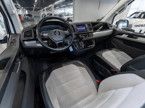 Volkswagen Multivan T6 с пробегом 2019 года, цена 3 925 000 рублей, 123970 км, минивэн, Автокод Объявления
