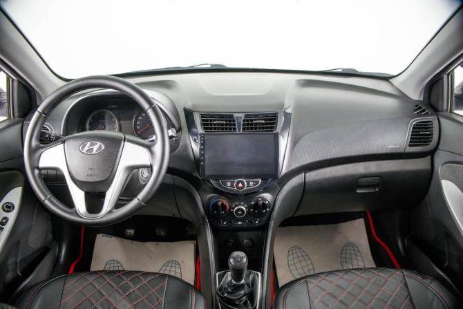 Hyundai Solaris I с пробегом 2014 года, цена 789 000 рублей, 219780 км, седан, Автокод Объявления