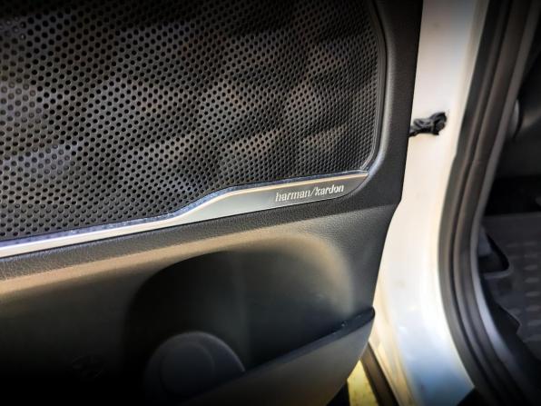 Hyundai Santa Fe IV Рестайлинг с пробегом 2022 года, цена 4 300 000 рублей, 59037 км, внедорожник, Автокод Объявления