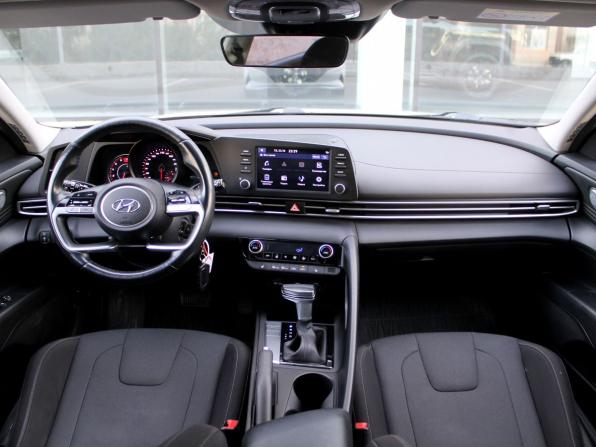 Hyundai Elantra VII (CN7) с пробегом 2021 года, цена 1 900 000 рублей, 97000 км, седан, Автокод Объявления