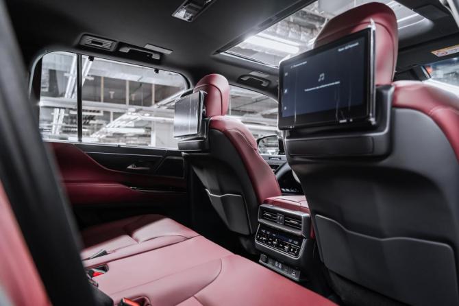 Новый Lexus LX IV 2026 года, цена 17 650 000 рублей, внедорожник, Автокод Объявления