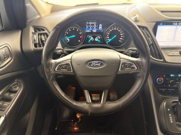 Ford Kuga II Рестайлинг с пробегом 2017 года, цена 1 227 600 рублей, 212321 км, внедорожник, Автокод Объявления