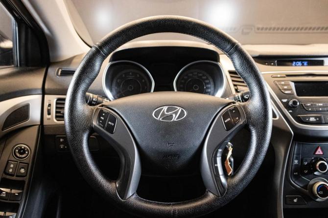 Hyundai Elantra V (MD) с пробегом 2014 года, цена 1 080 000 рублей, 188593 км, седан, Автокод Объявления