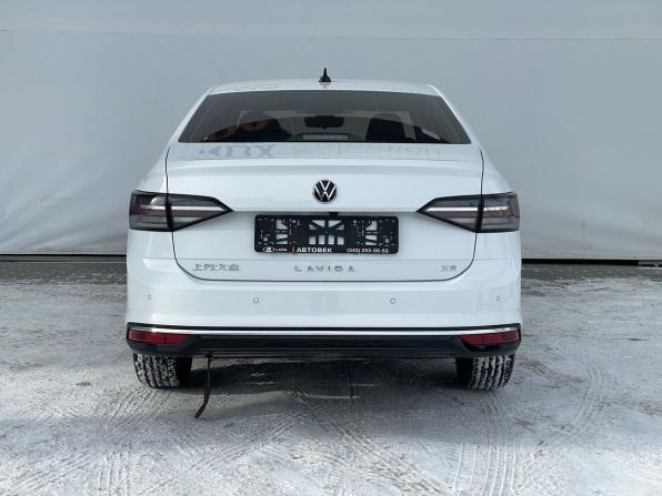 Volkswagen Lavida III Рестайлинг с пробегом 2023 года, цена 2 468 000 рублей, 13799 км, седан, Автокод Объявления