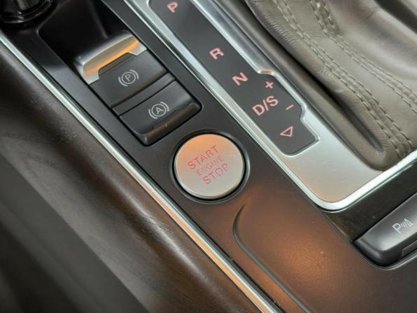 Audi Q5 I (8R) Рестайлинг с пробегом 2014 года, цена 1 903 200 рублей, 178096 км, внедорожник, Автокод Объявления