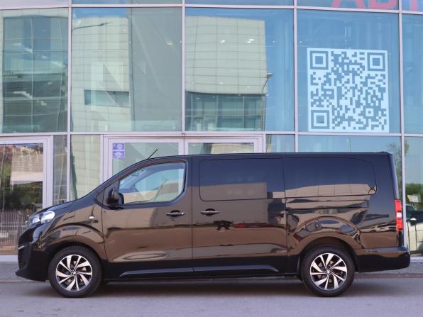 Peugeot Traveller I с пробегом 2019 года, цена 2 930 000 рублей, 144080 км, минивэн, Автокод Объявления