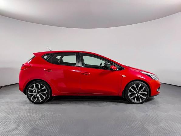 Kia Ceed II с пробегом 2014 года, цена 910 000 рублей, 130283 км, хэтчбек, Автокод Объявления