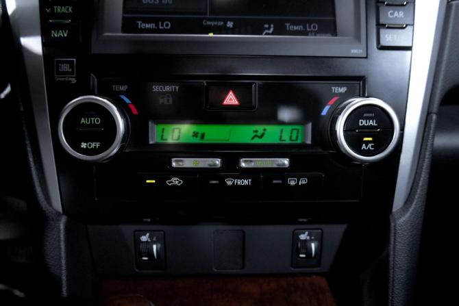 Toyota Camry VII (XV50) с пробегом 2012 года, цена 1 899 000 рублей, 45250 км, седан, Автокод Объявления