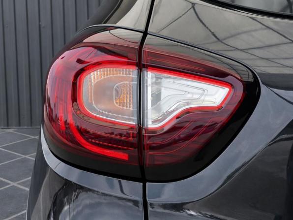 Renault Kaptur I Рестайлинг с пробегом 2021 года, цена 1 697 000 рублей, 32956 км, внедорожник, Автокод Объявления
