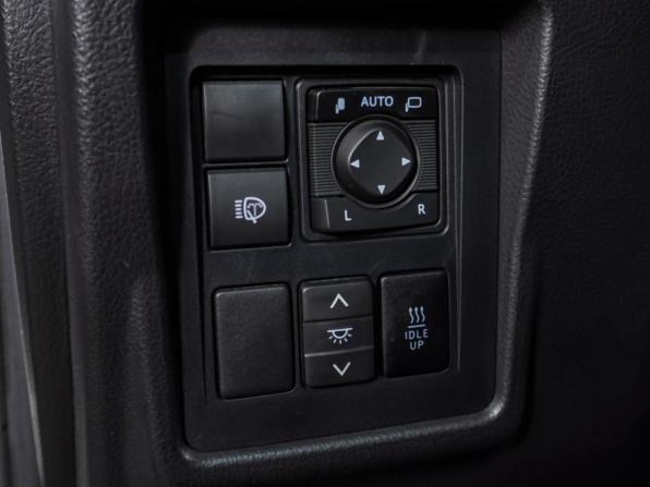 Toyota Land Cruiser Prado 150 Series Рестайлинг 2 с пробегом 2020 года, цена 6 849 000 рублей, 107623 км, внедорожник, Автокод Объявления