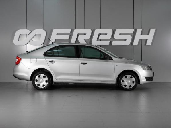 Skoda Rapid I с пробегом 2017 года, цена 1 169 000 рублей, 94258 км, лифтбек, Автокод Объявления