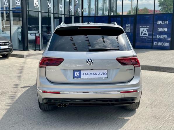 Volkswagen Tiguan II с пробегом 2019 года, цена 2 980 000 рублей, 92385 км, внедорожник, Автокод Объявления