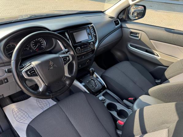 Mitsubishi L200 V с пробегом 2017 года, цена 2 320 000 рублей, 135802 км, пикап, Автокод Объявления