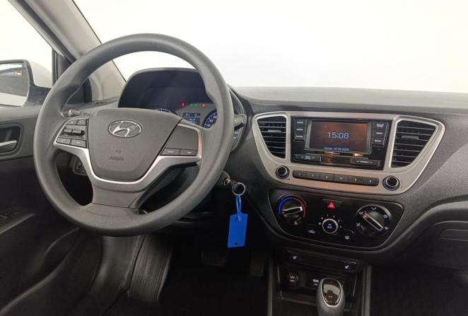 Hyundai Solaris II Рестайлинг с пробегом 2020 года, цена 1 640 000 рублей, 80000 км, седан, Автокод Объявления