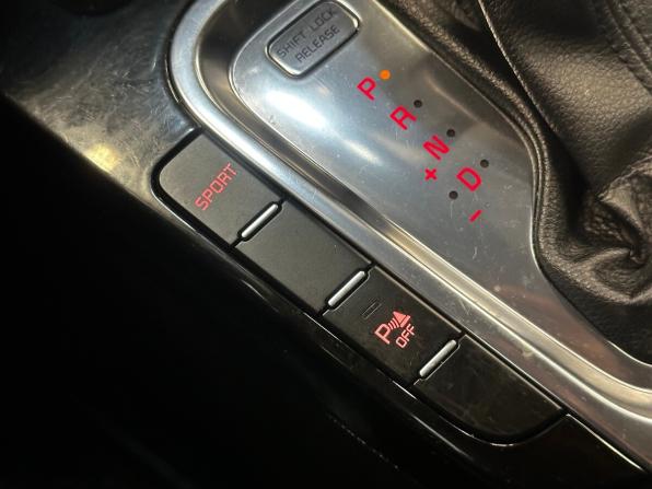 Kia Ceed III с пробегом 2019 года, цена 1 390 000 рублей, 195198 км, хэтчбек, Автокод Объявления