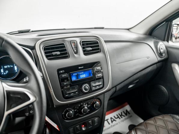 Renault Sandero II Рестайлинг с пробегом 2021 года, цена 1 300 000 рублей, 98751 км, хэтчбек, Автокод Объявления