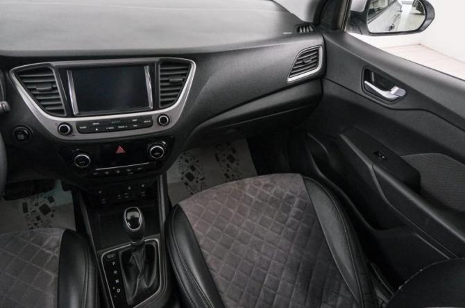 Hyundai Solaris II с пробегом 2018 года, цена 1 259 000 рублей, 170473 км, седан, Автокод Объявления