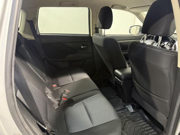 Mitsubishi Outlander III Рестайлинг 2 с пробегом 2018 года, цена 1 819 800 рублей, 132600 км, внедорожник, Автокод Объявления