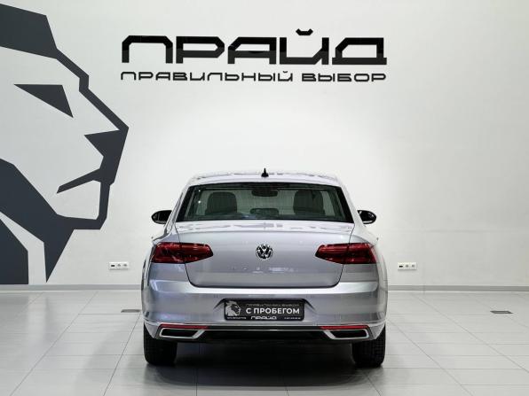 Volkswagen Passat B8 Рестайлинг с пробегом 2019 года, цена 2 019 900 рублей, 212000 км, седан, Автокод Объявления