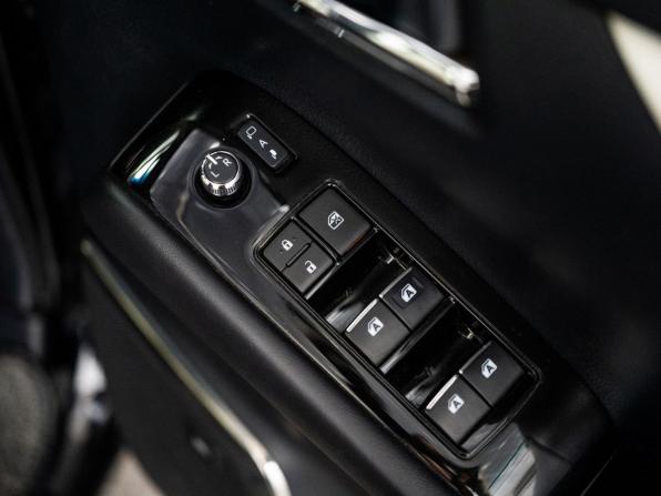 Toyota Alphard III Рестайлинг с пробегом 2018 года, цена 3 885 000 рублей, 213269 км, минивэн, Автокод Объявления