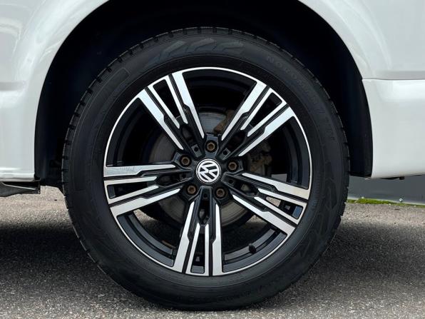 Volkswagen Caravelle T6 с пробегом 2019 года, цена 2 763 200 рублей, 181586 км, минивэн, Автокод Объявления