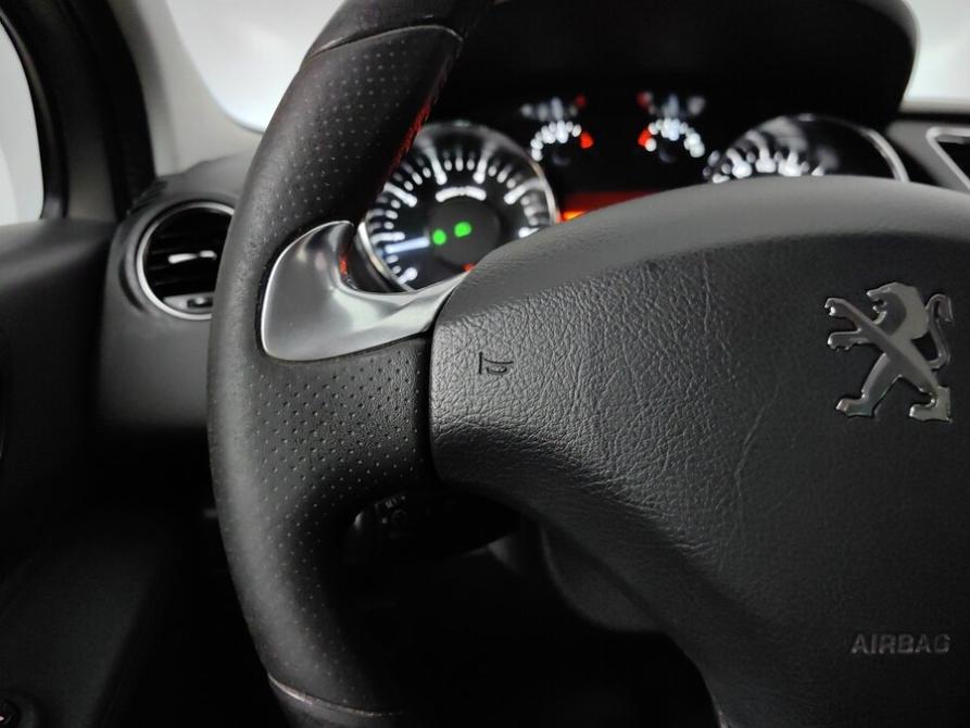 Peugeot 3008 I Рестайлинг Подольск  - изображение 19