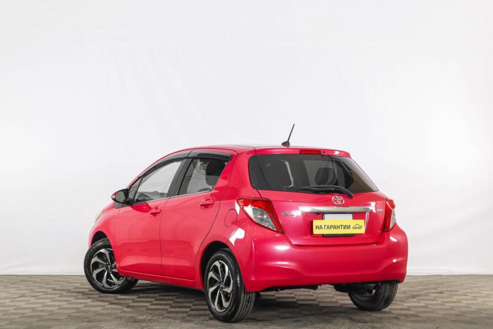 Toyota Vitz III (XP130) Тюмень  - изображение 5