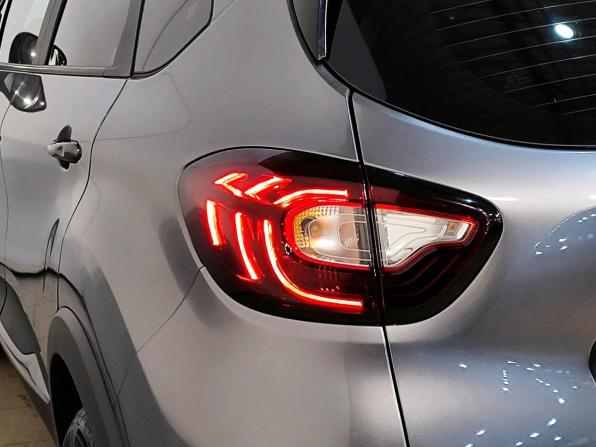 Renault Kaptur I Рестайлинг с пробегом 2020 года, цена 1 569 000 рублей, 74320 км, внедорожник, Автокод Объявления