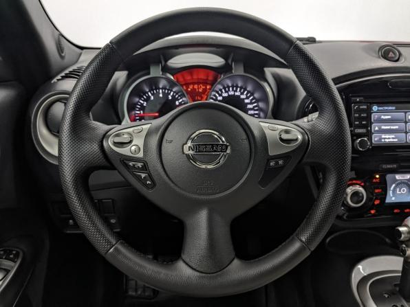 Nissan Juke I Рестайлинг с пробегом 2017 года, цена 1 300 000 рублей, 121006 км, внедорожник, Автокод Объявления