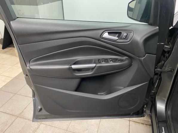 Ford Kuga II Рестайлинг с пробегом 2017 года, цена 1 558 000 рублей, 167289 км, внедорожник, Автокод Объявления