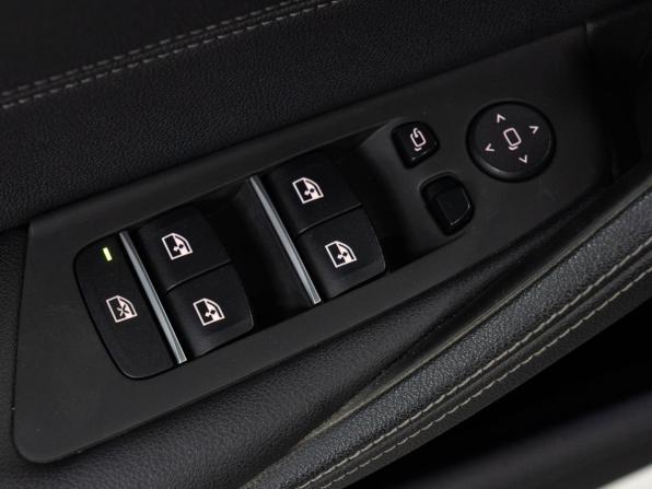 BMW 5 серии VII (G30/G31/G38) Рестайлинг с пробегом 2021 года, цена 4 800 000 рублей, 44299 км, седан, Автокод Объявления