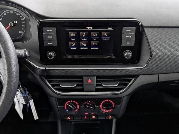 Volkswagen Polo VI с пробегом 2021 года, цена 1 580 000 рублей, 42329 км, лифтбек, Автокод Объявления