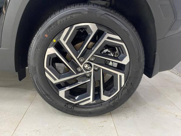 Новый Hyundai Tucson IV Рестайлинг 2025 года, цена 4 599 000 рублей, внедорожник, Автокод Объявления