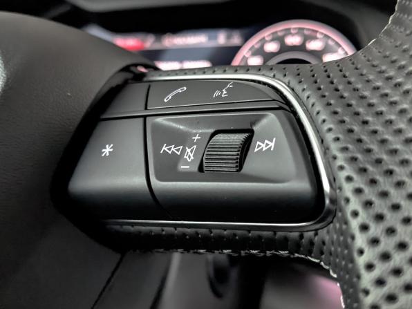Audi Q8 I (4M) с пробегом 2022 года, цена 8 915 000 рублей, 20645 км, внедорожник, Автокод Объявления