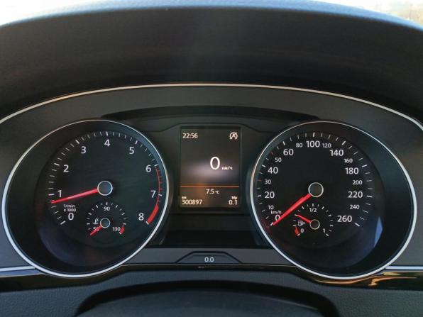 Volkswagen Passat B8 с пробегом 2016 года, цена 1 480 000 рублей, 300893 км, седан, Автокод Объявления