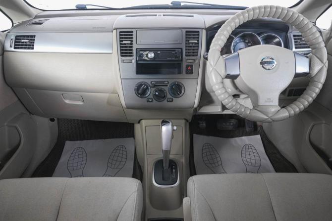 Nissan Tiida I с пробегом 2006 года, цена 579 000 рублей, 307000 км, седан, Автокод Объявления