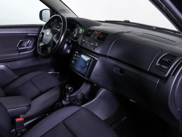Skoda Fabia II Рестайлинг с пробегом 2012 года, цена 738 000 рублей, 131246 км, хэтчбек, Автокод Объявления