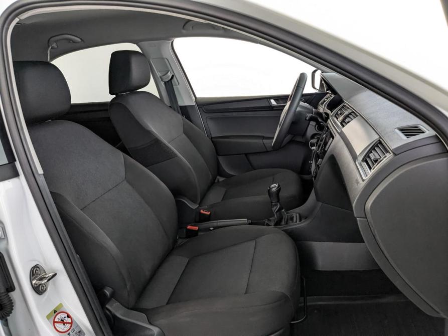 Skoda Rapid I Рестайлинг Москва  - изображение 23