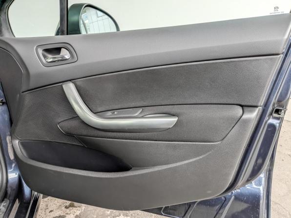 Peugeot 408 I Рестайлинг с пробегом 2018 года, цена 1 130 000 рублей, 95409 км, седан, Автокод Объявления