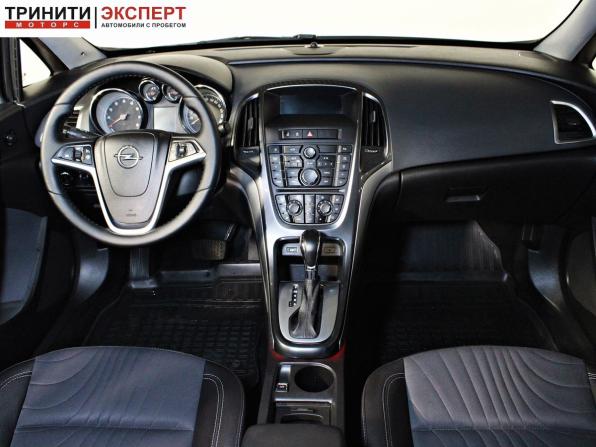 Opel Astra J Рестайлинг с пробегом 2013 года, цена 797 000 рублей, 179430 км, седан, Автокод Объявления