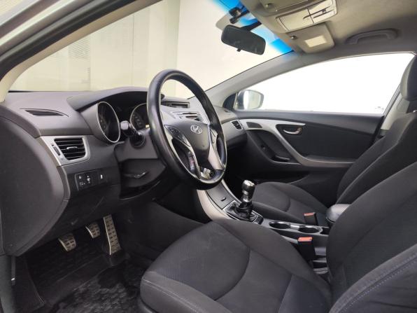 Hyundai Elantra V (MD) с пробегом 2012 года, цена 820 000 рублей, 219206 км, седан, Автокод Объявления