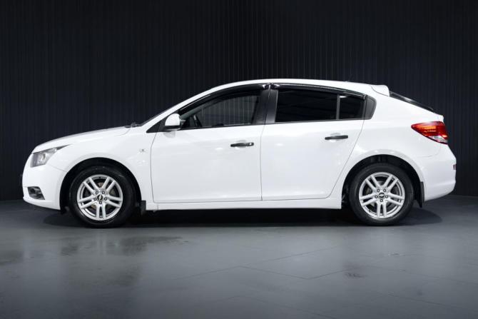 Chevrolet Cruze I Рестайлинг с пробегом 2012 года, цена 799 000 рублей, 176000 км, хэтчбек, Автокод Объявления