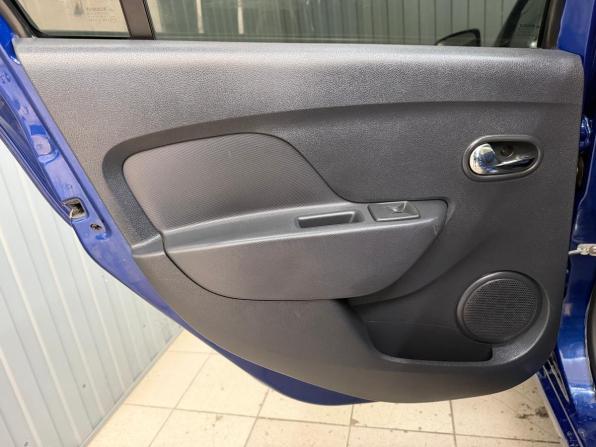 Renault Logan II с пробегом 2016 года, цена 775 000 рублей, 173328 км, седан, Автокод Объявления