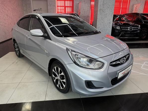 Hyundai Solaris I с пробегом 2013 года, цена 895 000 рублей, 128076 км, седан, Автокод Объявления