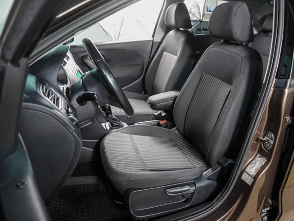 Volkswagen Polo V Рестайлинг с пробегом 2015 года, цена 1 149 000 рублей, 144454 км, седан, Автокод Объявления