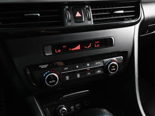 Kia Optima IV Рестайлинг с пробегом 2019 года, цена 1 969 000 рублей, 127010 км, седан, Автокод Объявления